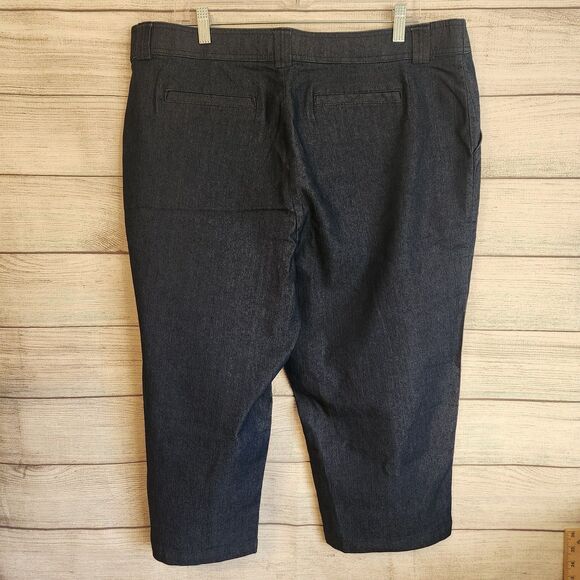 White Stag womans 18 beach cruise grandma blue denim Cotton Blend capri pants - Picture 6 of 7